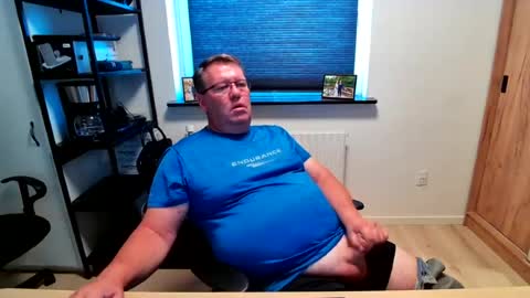 Snapshot of henrikrp1971 chatting on 07-17-26, 11:17 henrikrp1971 online show from 07-17-26, 11:17
