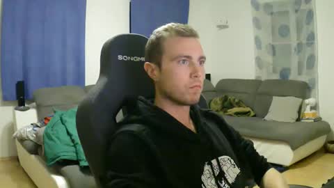 John Pearl online show from 03-09-26, 07:07