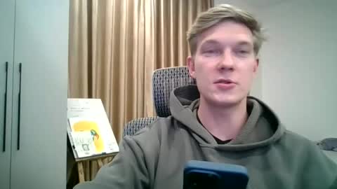 Snapshot of hercules__2 chatting on 04-12-26, 02:44 hercules__2 online show from 04-12-26, 02:44