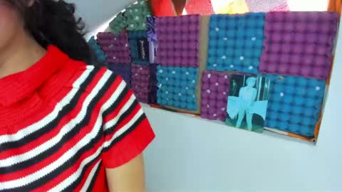 hesttia_ online show from 04-12-26, 09:09