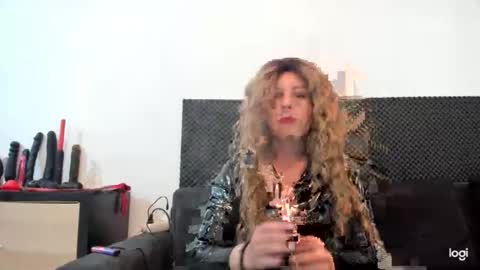 hexemmy online show from 05-21-26, 01:40