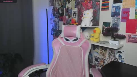 Tessa online show from 04-15-26, 08:20