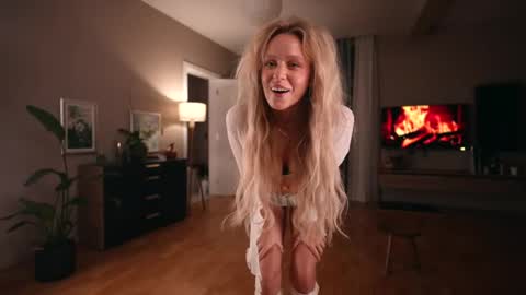 Alina online show from 05-24-26, 05:51