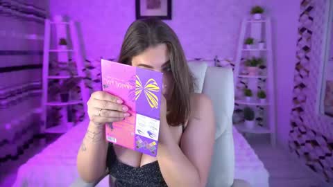 heykittenn online show from 04-27-26, 06:11