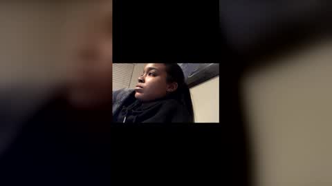 Snapshot of heyyou301990 chatting on 02-26-26, 01:15 heyyou301990 online show from 02-26-26, 01:15