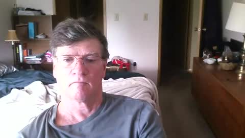 Snapshot of hg99too chatting on 06-20-26, 01:58 hg99too online show from 06-20-26, 01:58