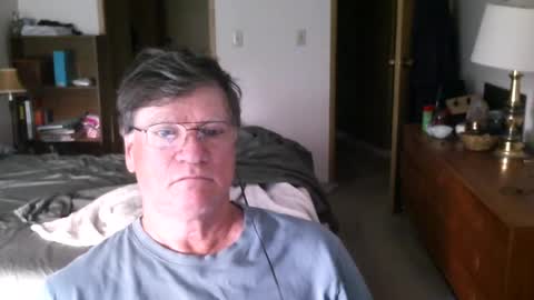 Snapshot of hg99too chatting on 06-28-26, 02:01 hg99too online show from 06-28-26, 02:01