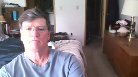 Snapshot of hg99too chatting on 07-07-26, 02:43 hg99too online show from 07-07-26, 02:43