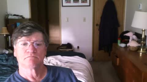 Snapshot of hg99too chatting on 07-08-26, 02:43 hg99too online show from 07-08-26, 02:43