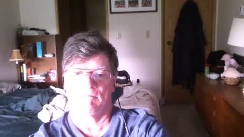 Snapshot of hg99too chatting on 07-09-26, 02:21 hg99too online show from 07-09-26, 02:21