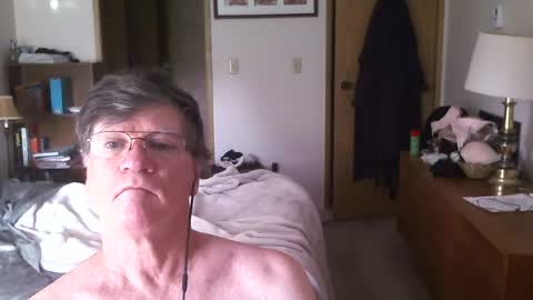 Snapshot of hg99too chatting on 07-16-26, 03:07 hg99too online show from 07-16-26, 03:07