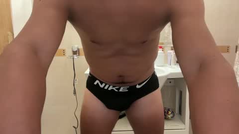 hhernan1 online show from 01-22-25, 10:26