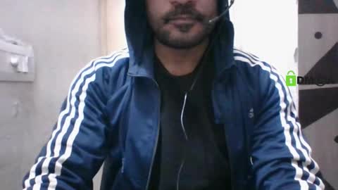 Snapshot of hhiteshs19 chatting on 01-06-26, 03:49 Hitesh online show from 01-06-26, 03:49