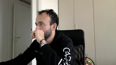 Snapshot of hhombre chatting on 03-02-26, 01:07 hhombre online show from 03-02-26, 01:07