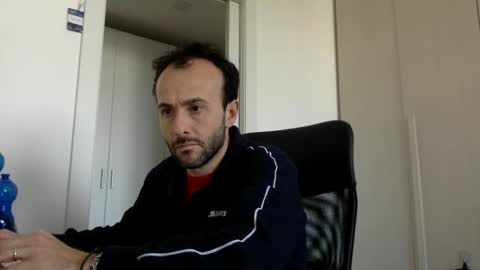 Snapshot of hhombre chatting on 03-27-26, 02:39 hhombre online show from 03-27-26, 02:39
