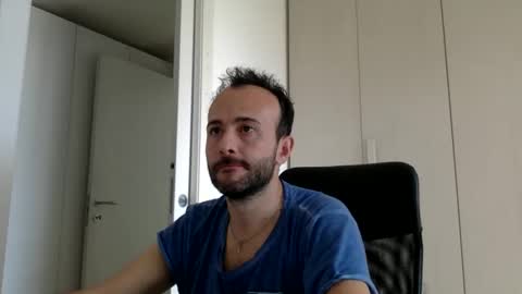Snapshot of hhombre chatting on 06-10-26, 06:56 hhombre online show from 06-10-26, 06:56