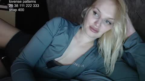 Snapshot of hi_i_am_ana chatting on 07-17-26, 08:46 Ana online show from 07-17-26, 08:46