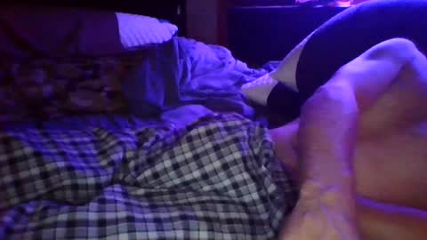 Snapshot of hi_life850 chatting on 07-19-26, 01:53 MR. Bation online show from 07-19-26, 01:53