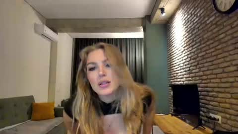 Hi lina online show from 07-05-26, 03:02