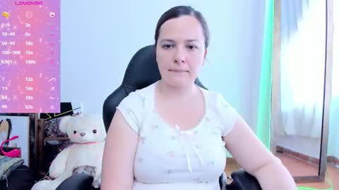Snapshot of hidianapaola chatting on 03-14-26, 06:02 Diana online show from 03-14-26, 06:02