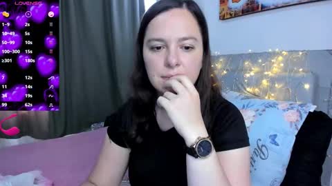 Snapshot of hidianapaola chatting on 03-25-26, 07:09 Diana online show from 03-25-26, 07:09