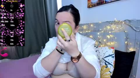 Snapshot of hidianapaola chatting on 04-14-26, 06:25 Diana online show from 04-14-26, 06:25
