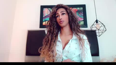 Hilary Avilan online show from 12-16-25, 07:08