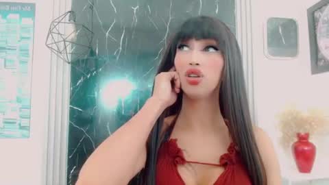 Snapshot of hilary_avilan chatting on 07-11-26, 07:05 Hilary Avilan online show from 07-11-26, 07:05