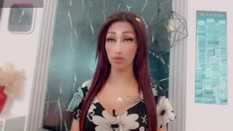 Snapshot of hilary_avilan chatting on 07-20-26, 06:43 Hilary Avilan online show from 07-20-26, 06:43