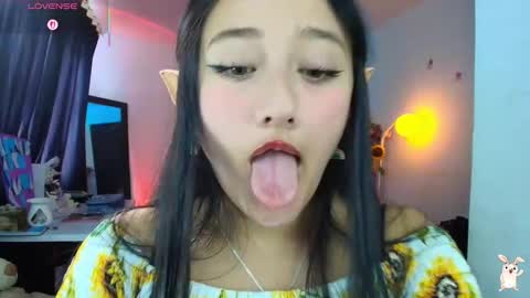 hinata online show from 03-17-26, 08:56