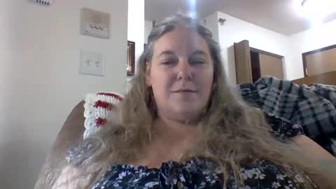 hippysnewhere online show from 05-16-26, 11:14