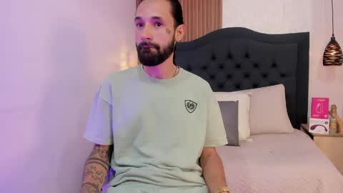 Hisoka online show from 04-14-26, 08:26