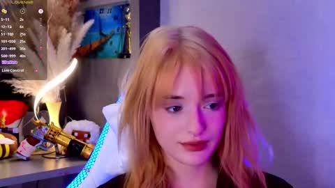 Ella online show from 09-14-25, 04:39