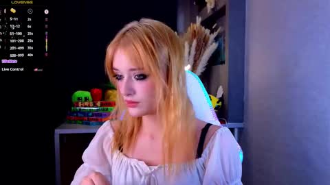 Ella online show from 09-19-25, 04:40