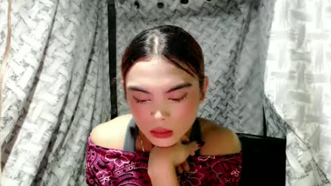 Snapshot of hoelyaurora chatting on 07-06-26, 08:11 Aurora3 online show from 07-06-26, 08:11