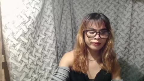 Snapshot of hoelyaurora chatting on 07-22-26, 04:21 Aurora3 online show from 07-22-26, 04:21