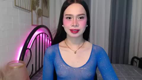 hoelymolly online show from 06-29-26, 05:57