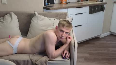 Snapshot of holiday_boys chatting on 07-01-26, 06:07 Extaz Athrey Howard online show from 07-01-26, 06:07