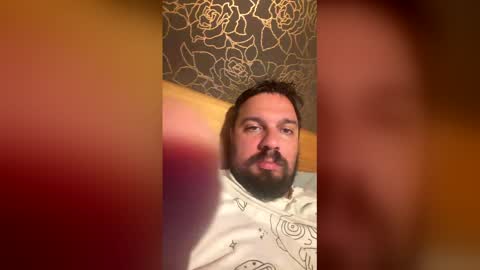 holliesdollies90 online show from 05-02-26, 07:41