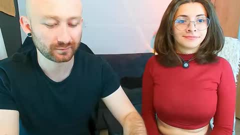 Holly and Honey online show from 03-25-26, 11:11