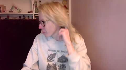 holly_bourbon online show from 03-06-26, 12:07