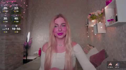 holly_molly8 online show from 11-16-25, 11:32