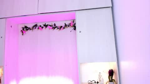 Sofia online show from 04-01-26, 01:52