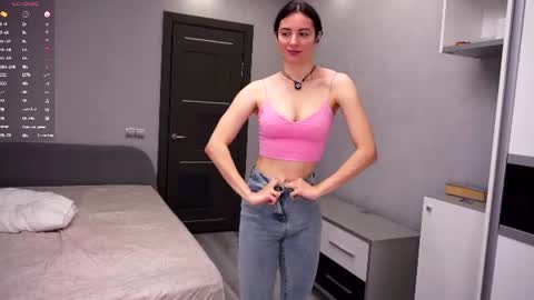 Snapshot of hollymonica chatting on 06-20-26, 06:16 Delly online show from 06-20-26, 06:16