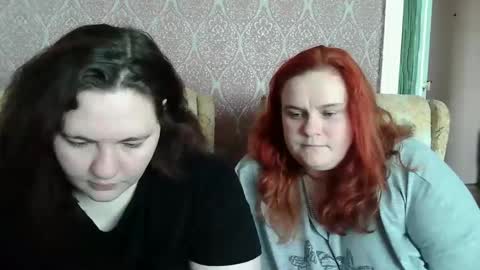 HollyXEva online show from 04-14-26, 07:03