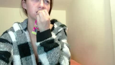 Juli online show from 04-02-26, 03:59