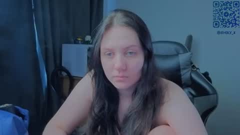 Snapshot of holy_kveta chatting on 06-13-26, 02:53 Kviki online show from 06-13-26, 02:53