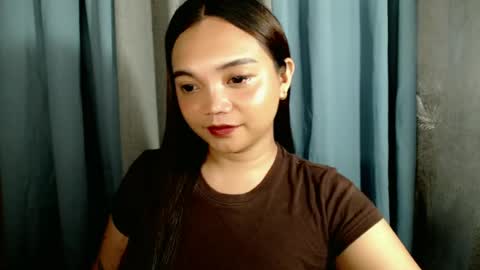 Bella online show from 06-16-26, 11:18
