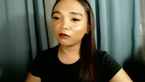 Snapshot of holy_shine chatting on 06-30-26, 08:54 Bella online show from 06-30-26, 08:54