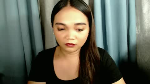 Snapshot of holy_shine chatting on 07-05-26, 08:38 Bella online show from 07-05-26, 08:38